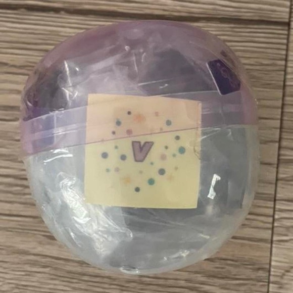 TinyTan Japan Gacha Water Dome Taehyung - Picture 4 of 4